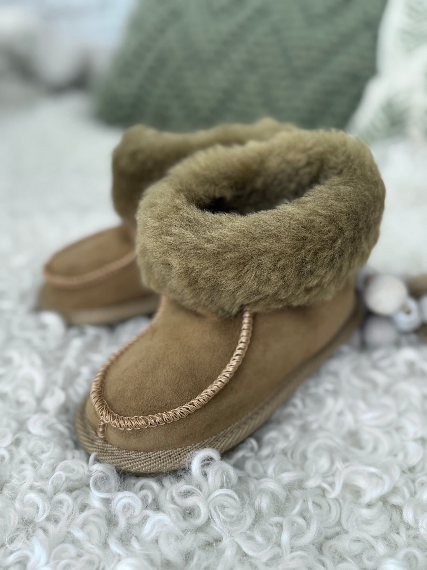 Follkee Kids Slippers Eskimo Earthy Green Indoor | Outdoor Boots | Merino Wool