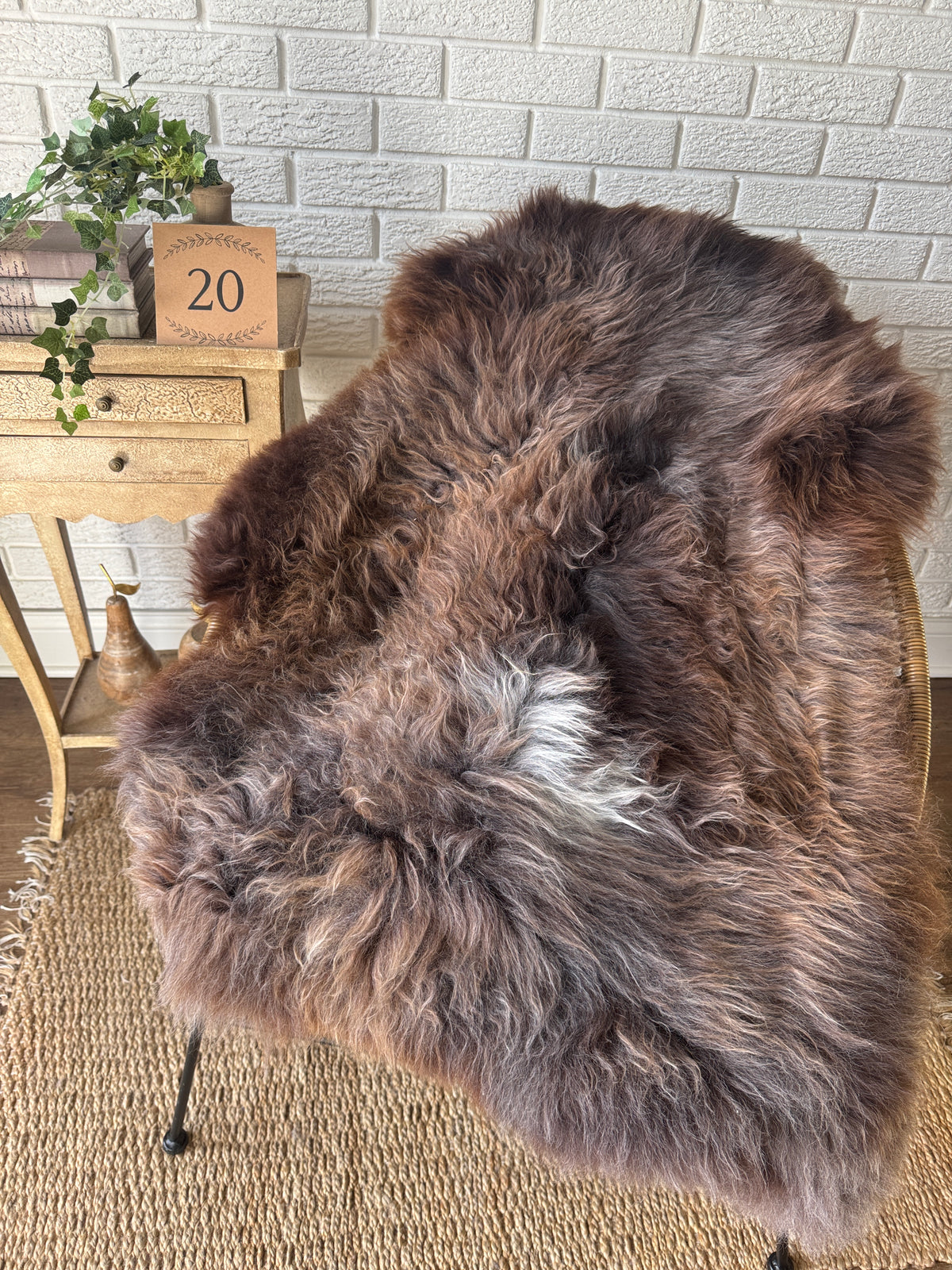 Follkee Brown Sheepskin • Cappuccino Latte Espresso Shades • Ultra Soft Natural Wool Pelt
