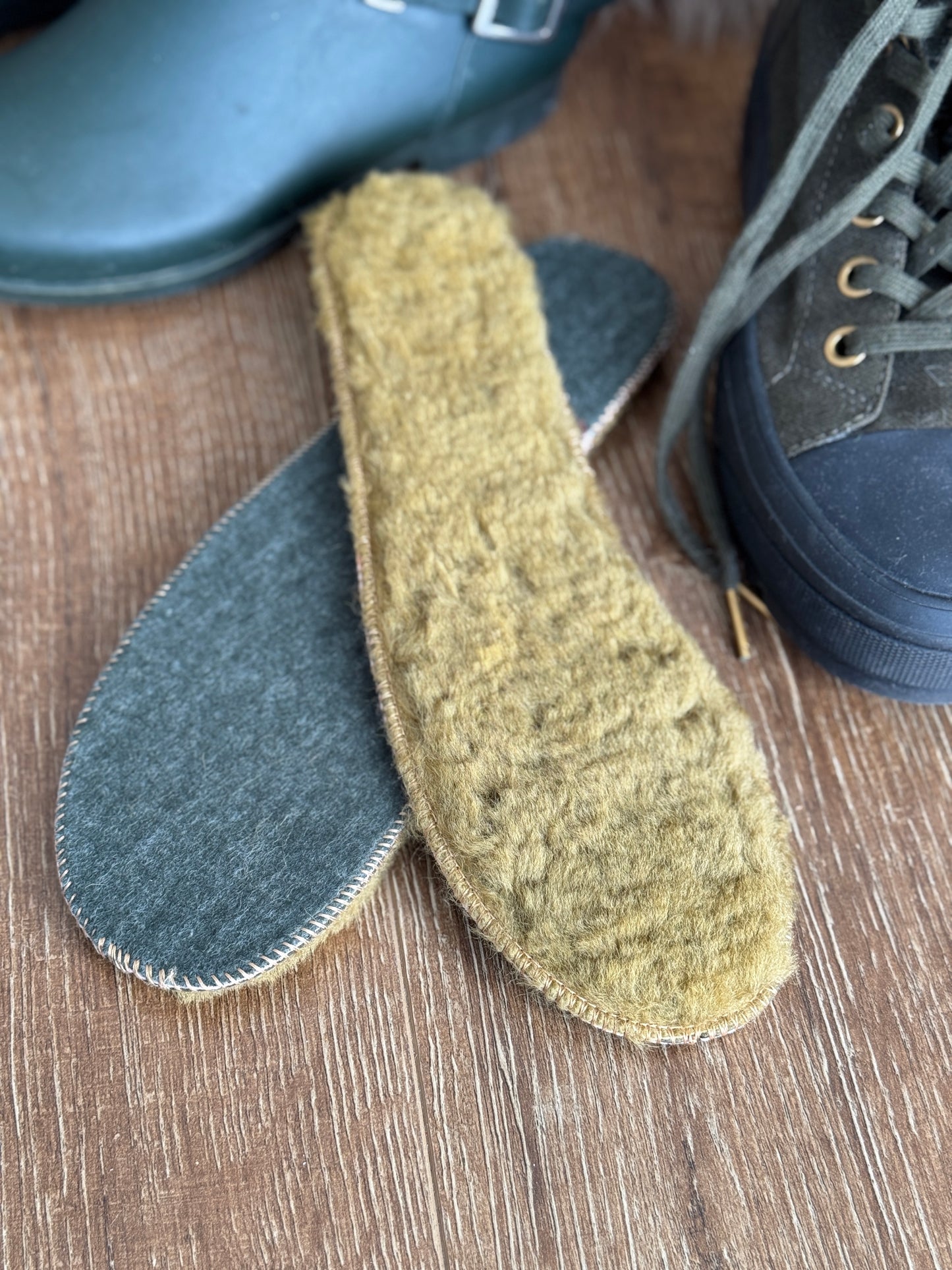 Wool Insoles, Sheepskin Shoe and Slippers Insole 100% MERINO WOOL