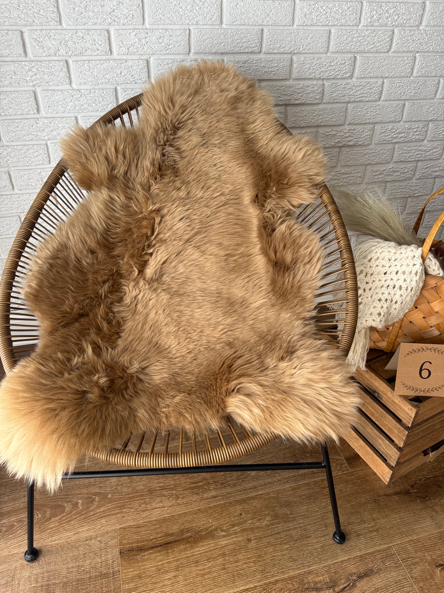 Follkee SheepSkin Rug, Icelandic Premium Quality Sheepskin Blanket, Australian SheepSkin, Soft Sheepskin, Sheepskin throw