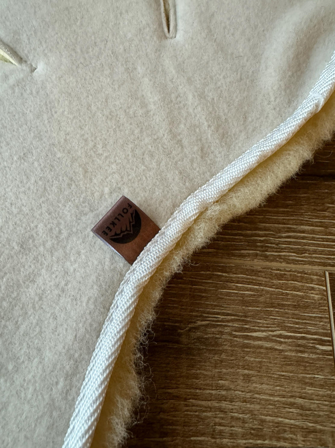 Follkee Medical Sheepskin Buggy Liner, Luxury Lambskin Baby Pram Pad, Natural Wool Stroller Liner, Universal Pram Liner baby shower gift