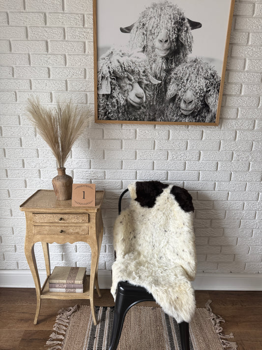 Follkee SheepSkin Rug American Jacob short wool,  Premium Quality Sheepskin Blanket, Australian SheepSkin, Soft Sheepskin JKBSW1