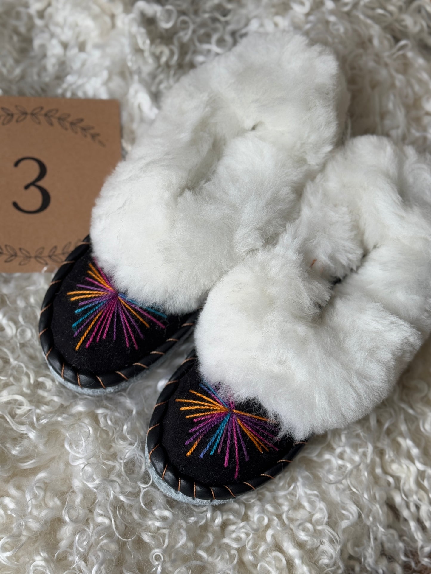Embroidered Women's Sheepskin Slippers US7 - Folklore Feet