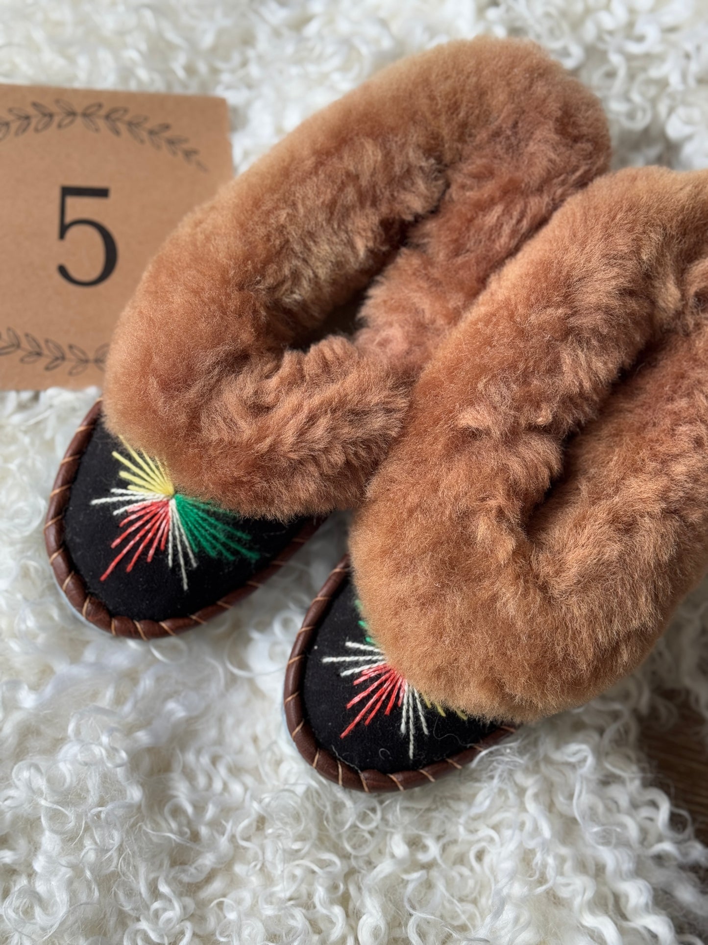 Embroidered Women's Sheepskin Slippers US7 - Folklore Feet