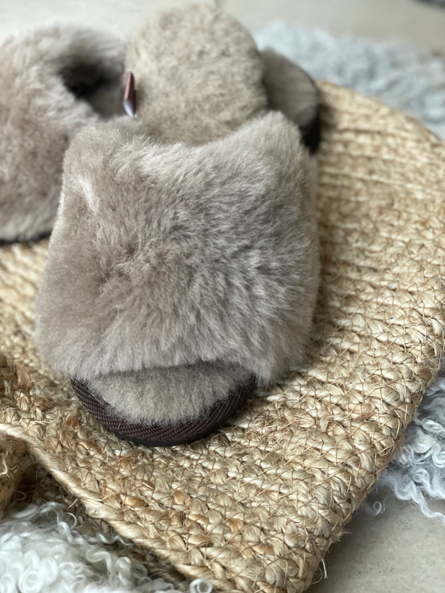 Follkee Women's Earthy Gray Slippers Fluffy Slip On 100% Wool Leather Sheep Skin Handcrafted Luxury