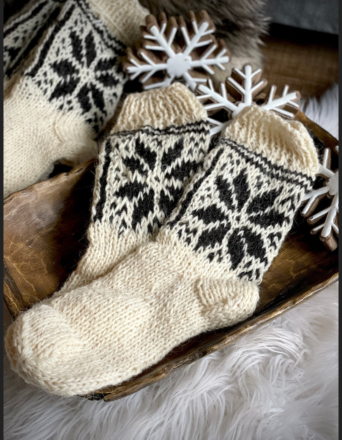 Follkee Norwegian Snowflake Hand Knitted 100% Organic Sheep Wool Socks Extra Thick