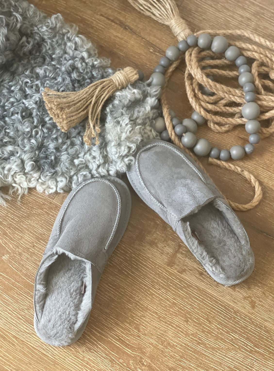 Follkee Slippers Sheep Skin Wool Lined Slip On House Shoes for Mens and Womens