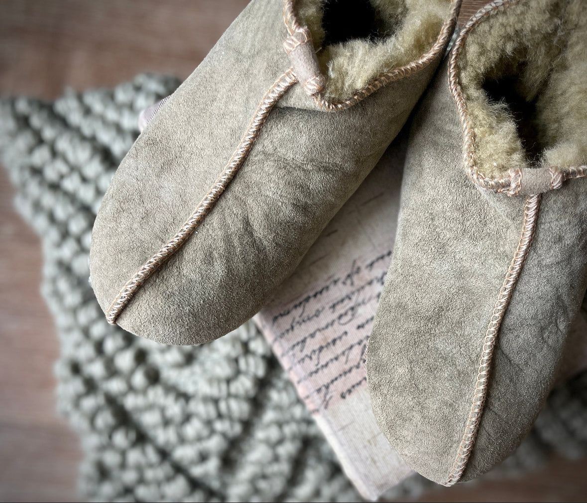 Follkee Kids Santa Bambosh Brown Indoor Barefoot Slipper