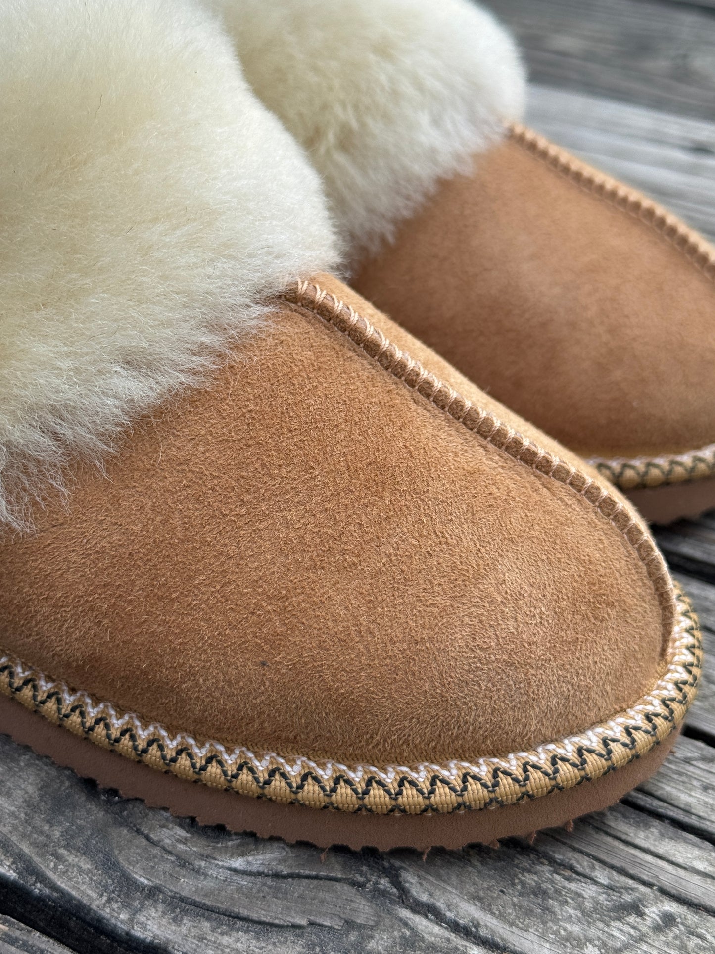 Follkee Unisex Sheepskin Slippers-LOLA from NEW Collection Handcrafted | Sustainable | Ultra-Light Slippers, House Shoes, Wool Slippers