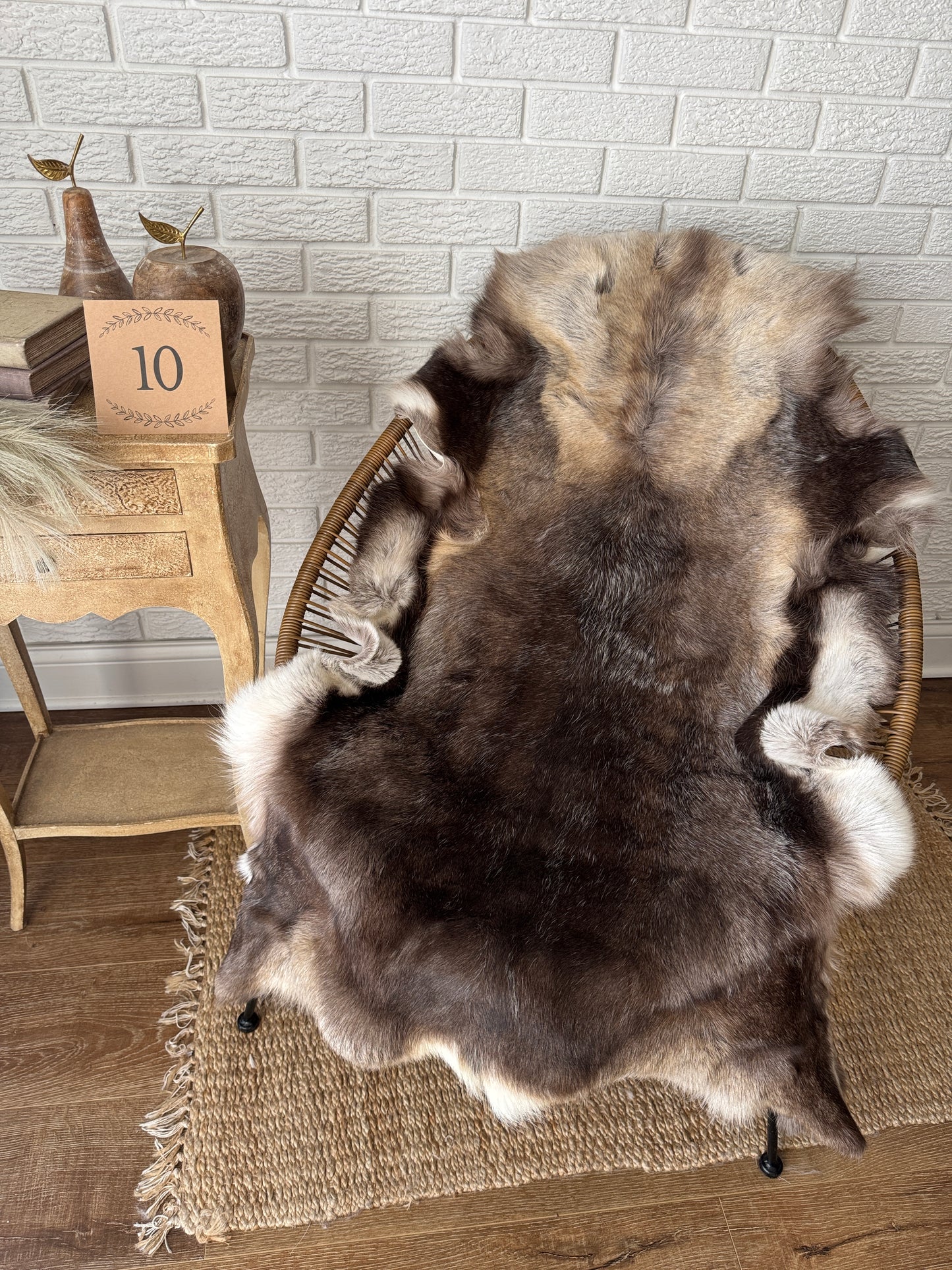 Authentic Reindeer Hide – Luxuriously Large with Natural Dark Markings | Natural Rug REN