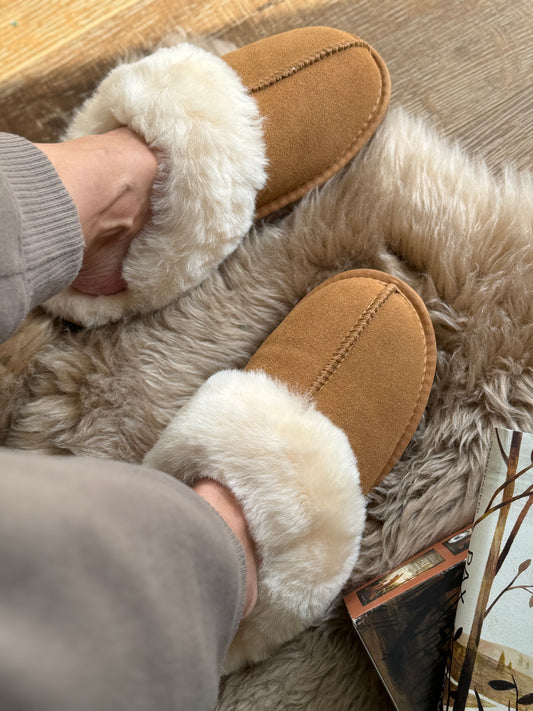 Follkee Slip-on Sheep Skin Wool Slippers Woman Slippers House Shoes Beige Slippers Leather Slippers Shearling Comfort & Warmth Luxurious