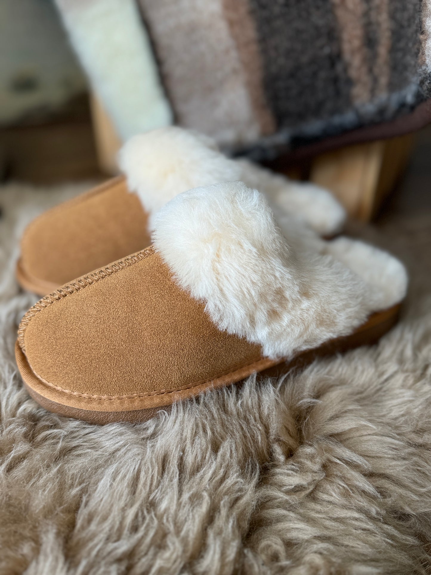 Follkee Slip-on Sheep Skin Wool Slippers Woman Slippers House Shoes Beige Slippers Leather Slippers Shearling Comfort & Warmth Luxurious