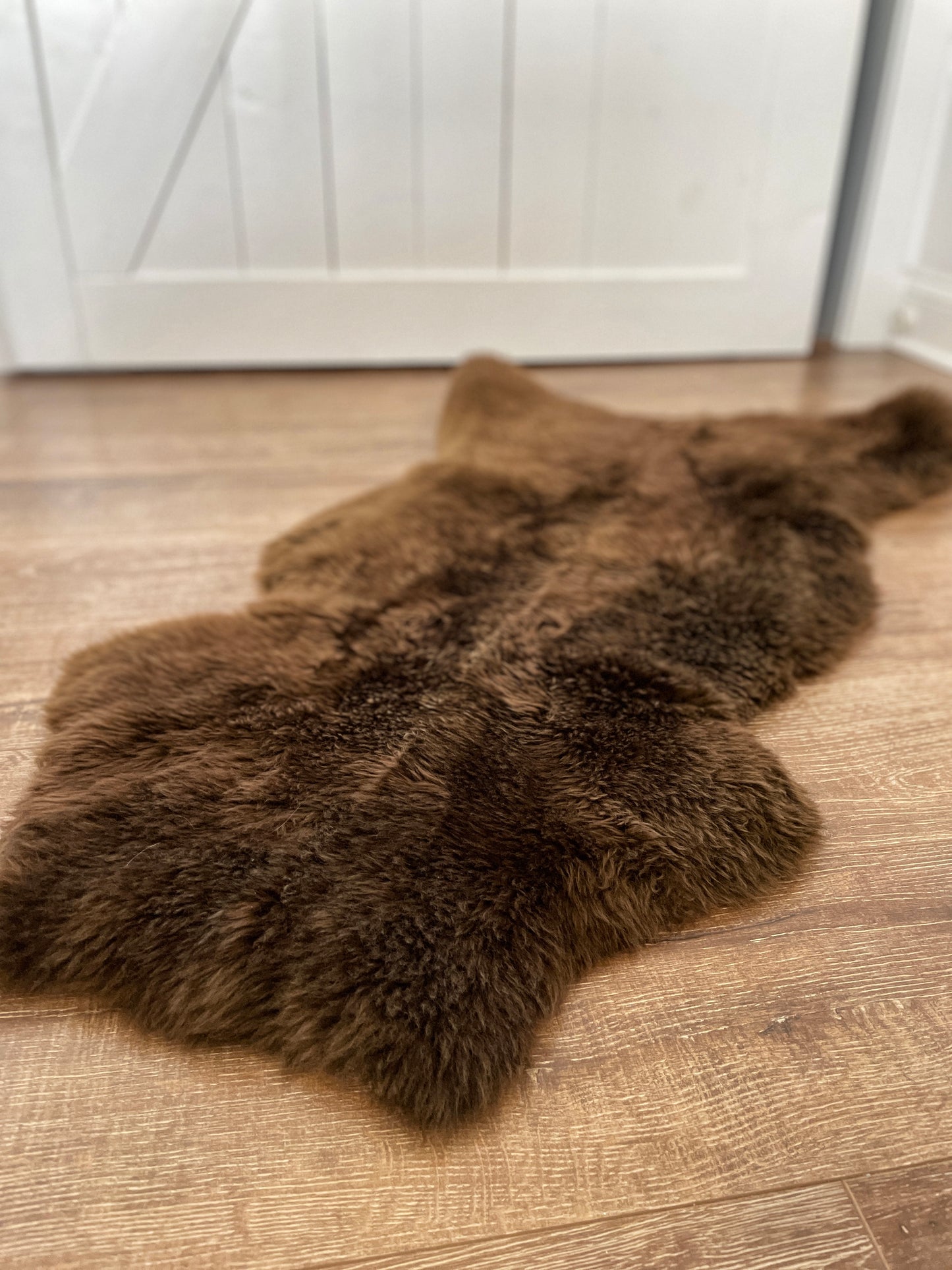Follkee Natural Sheepskin, Brown Sheepskin Rug, Sheepskin Throw, Icelandic Sheepskin, Australian Sheepskin