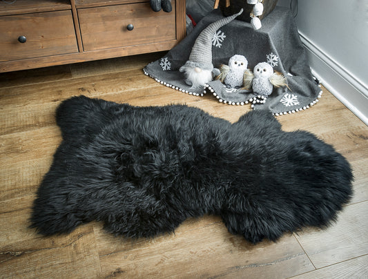 Follkee Beautiful Iceland SHEEPSKIN rug | Natural Humanely Sourced | Black Sheepskin Throw