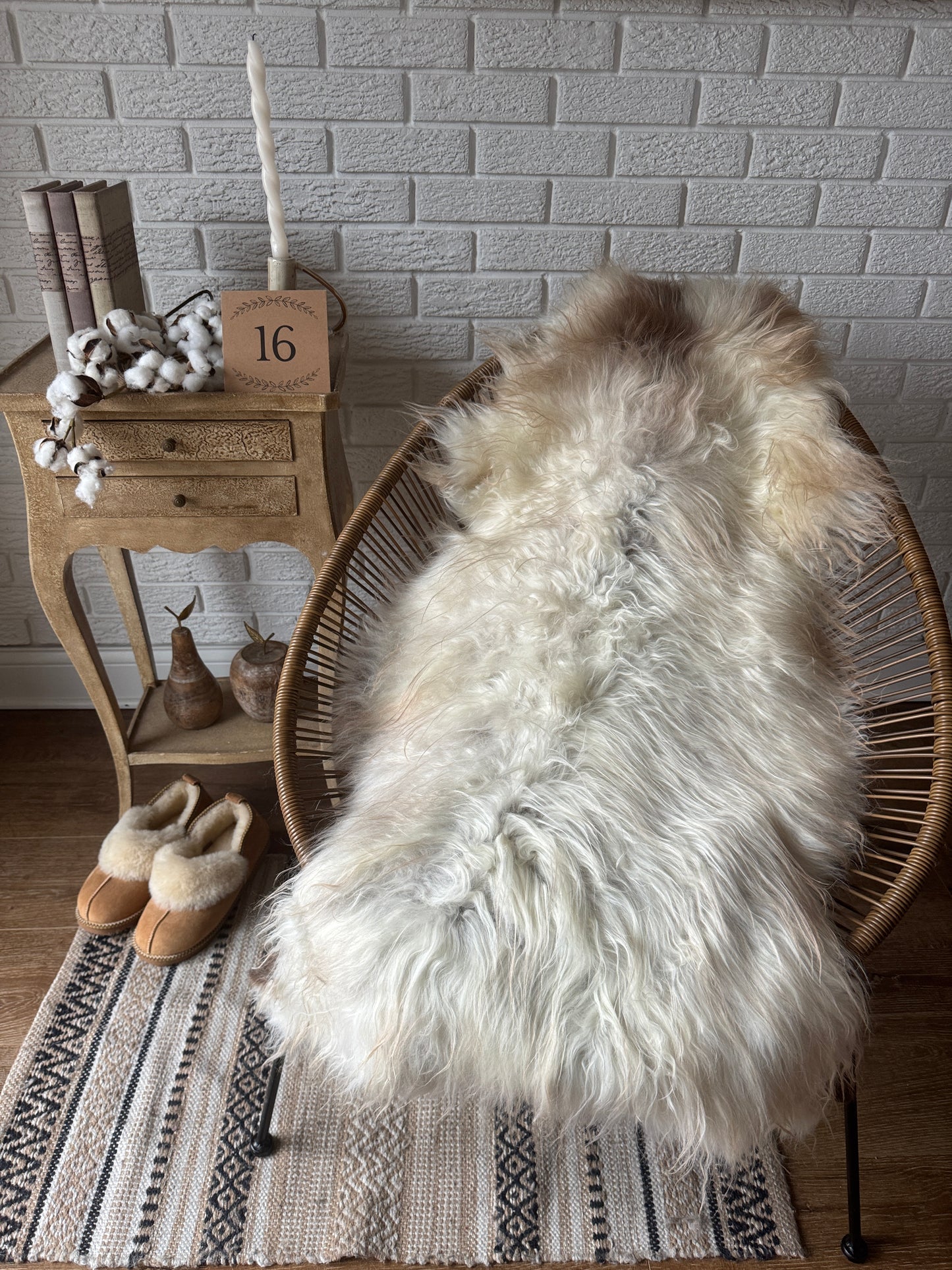 Follkee Rustic Icelandic Sheepskin Rug Throw Fur Rug Sheepskin Rug throw, natural sheepskin, real sheepskin rug, chair throw, all natural MEL40