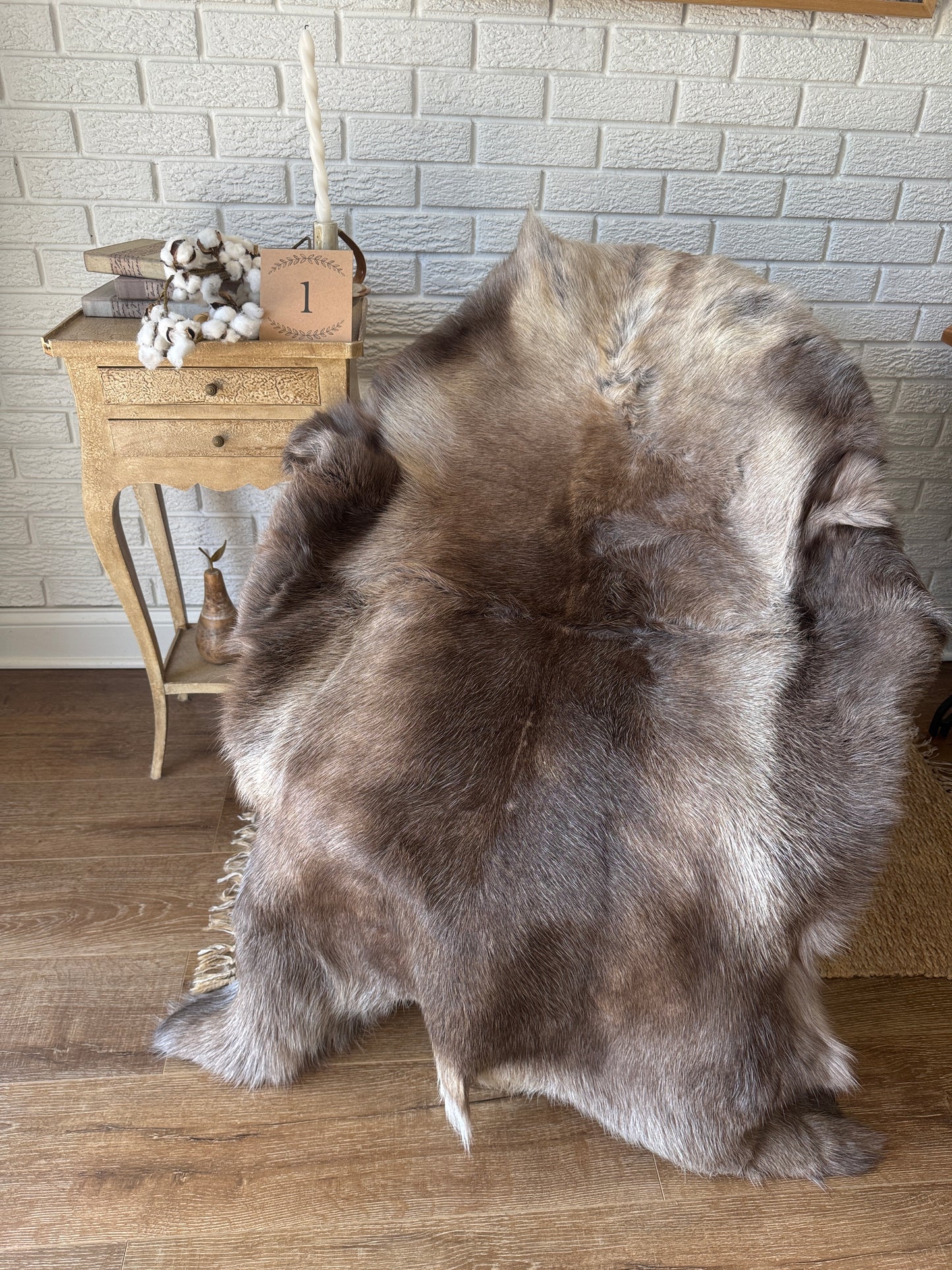 Authentic Reindeer Hide – Luxuriously Large with Natural Dark Markings | Natural Rug REN