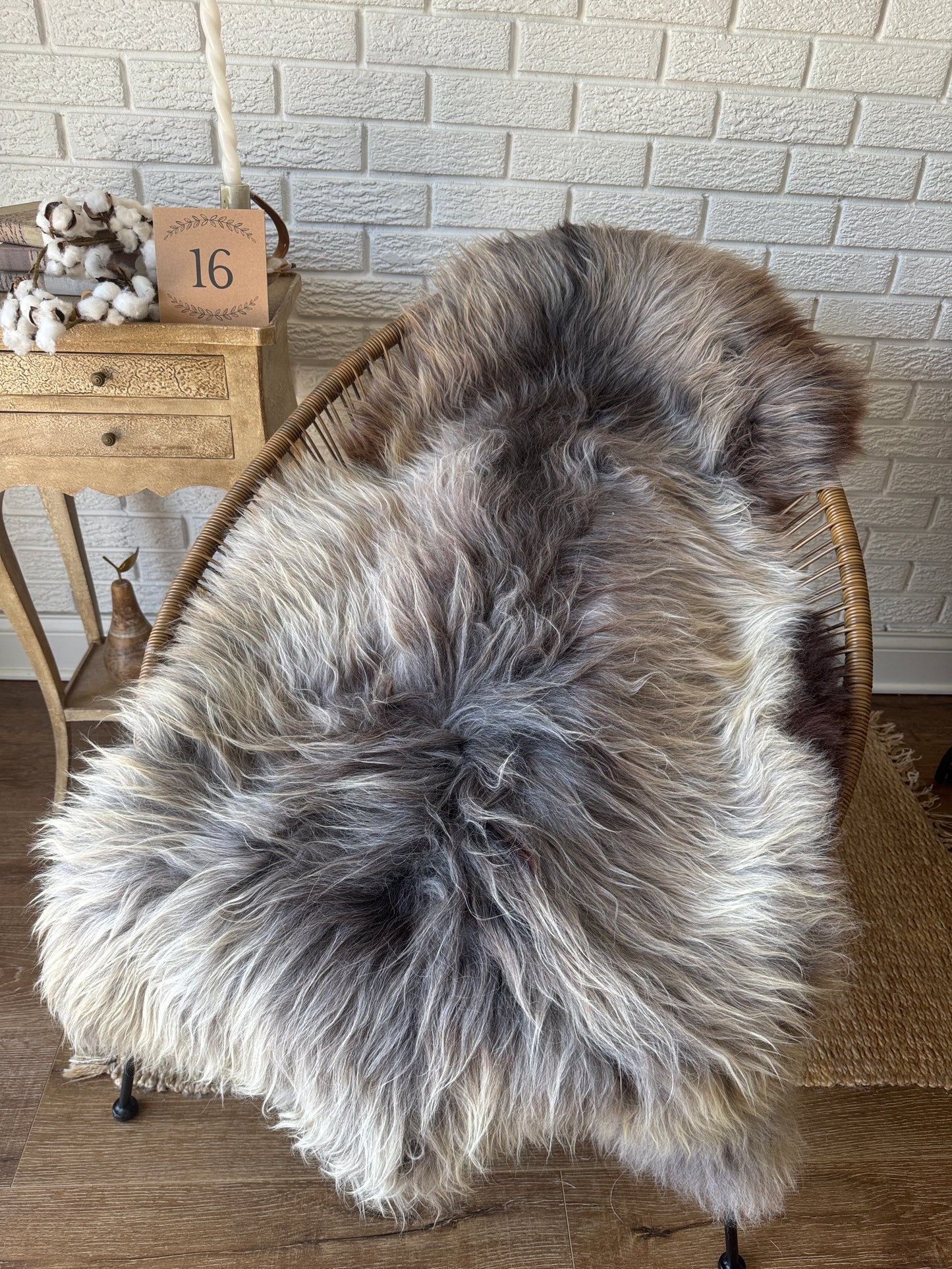 Follkee Rustic Icelandic Sheepskin Rug Throw Fur Rug Sheepskin Rug throw, natural sheepskin, real sheepskin rug, chair throw, all natural MEL42