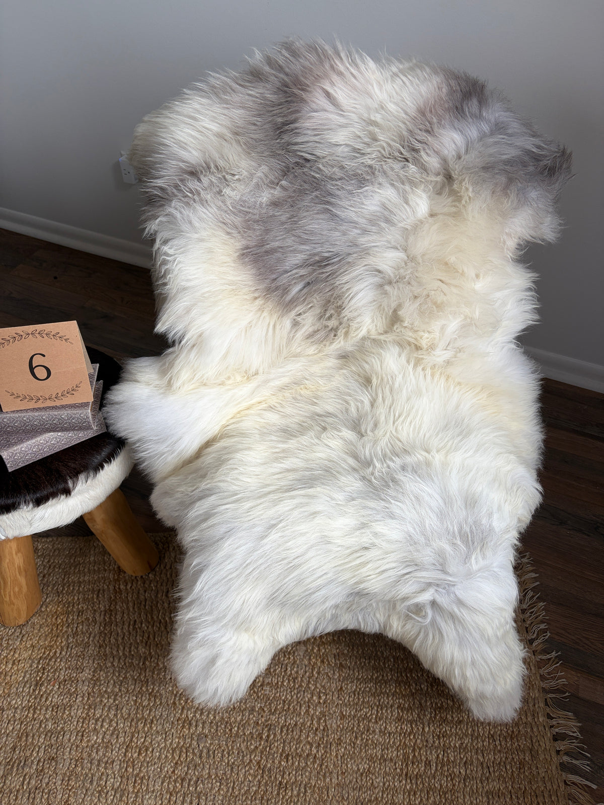 Natural Melerade Sheepskin Rug – Premium Genuine Sheepskin, Ultra Soft Wool Throw, Scandinavian Home Decor MEL44