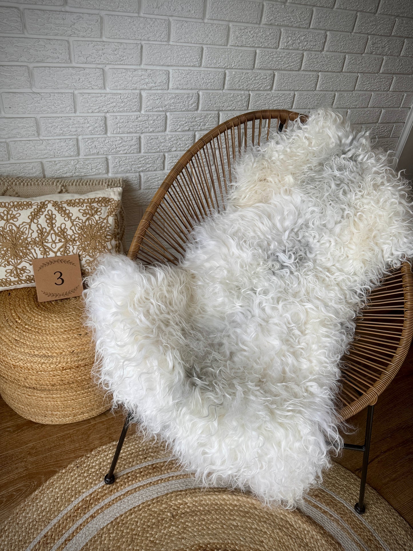 Barts Special 1 Sheepskin Rug Tones of White and Ivory White