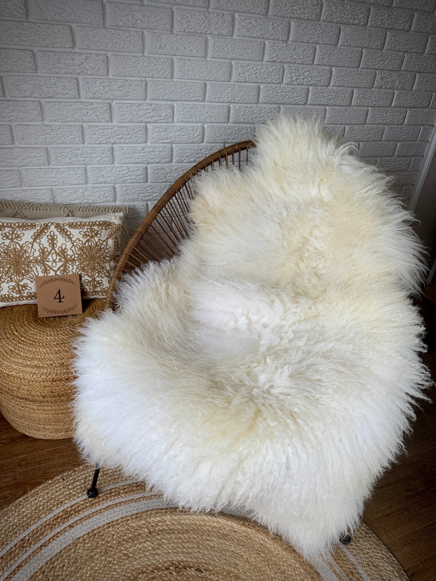 Barts Special 1 Sheepskin Rug Tones of White and Ivory White