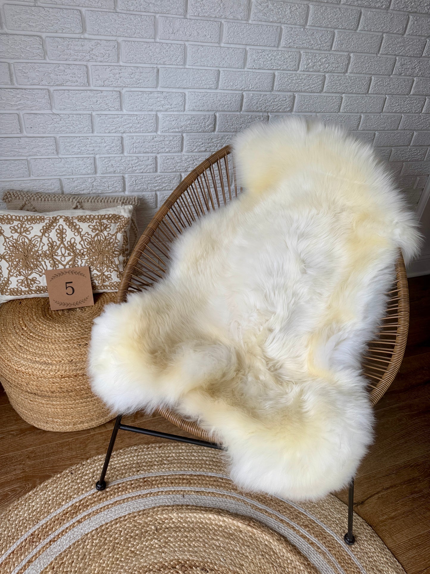 Barts Special 1 Sheepskin Rug Tones of White and Ivory White