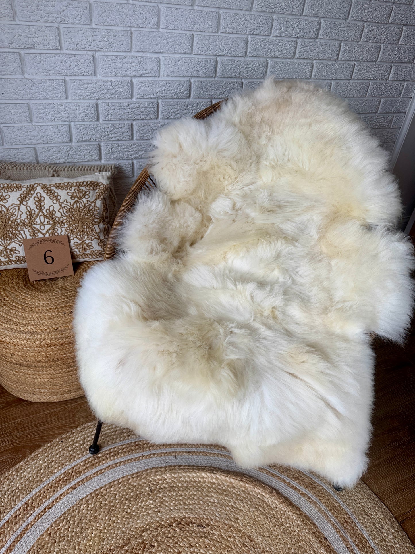 Barts Special 1 Sheepskin Rug Tones of White and Ivory White