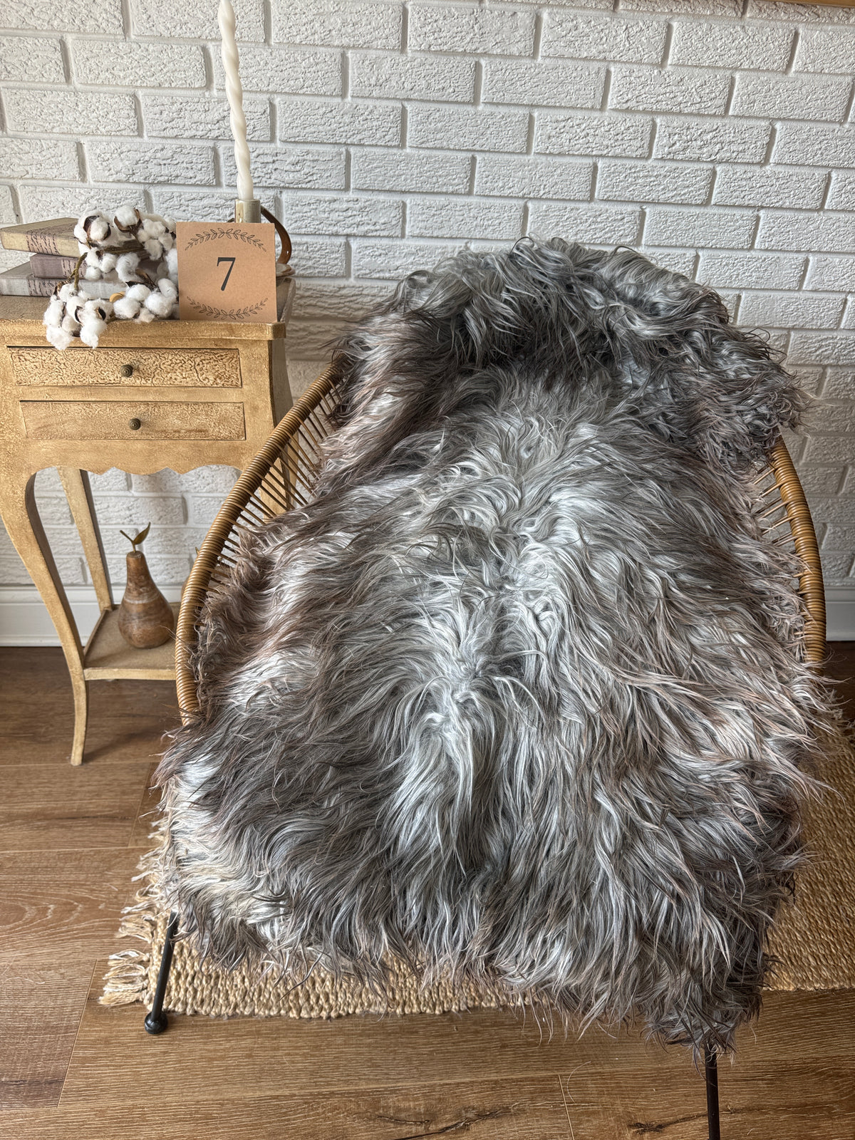 🐑 Beautiful Genuine Gotland Sheepskin Rug — Long Wool 2–3"+, Organic & Sustainable GD1
