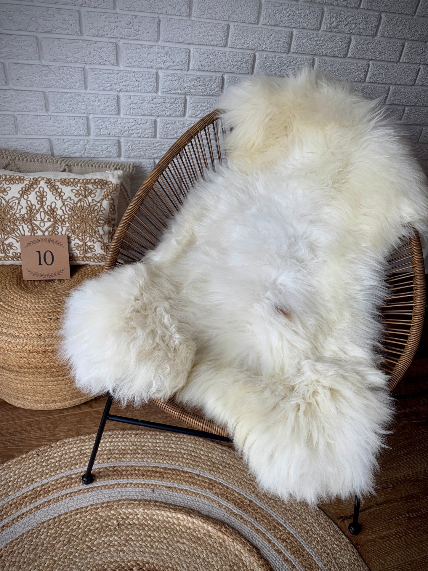 Barts Special 1 Sheepskin Rug Tones of White and Ivory White