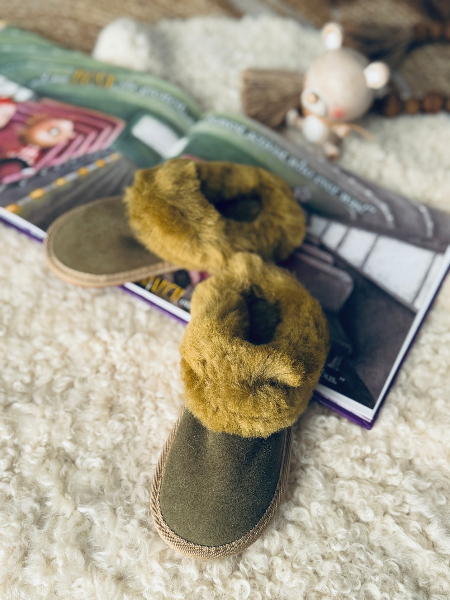 Follkee Kids Slip-on BAMBI 2 Sheep Skin Merino Wool Slippers House Shoes Beige Slippers Leather