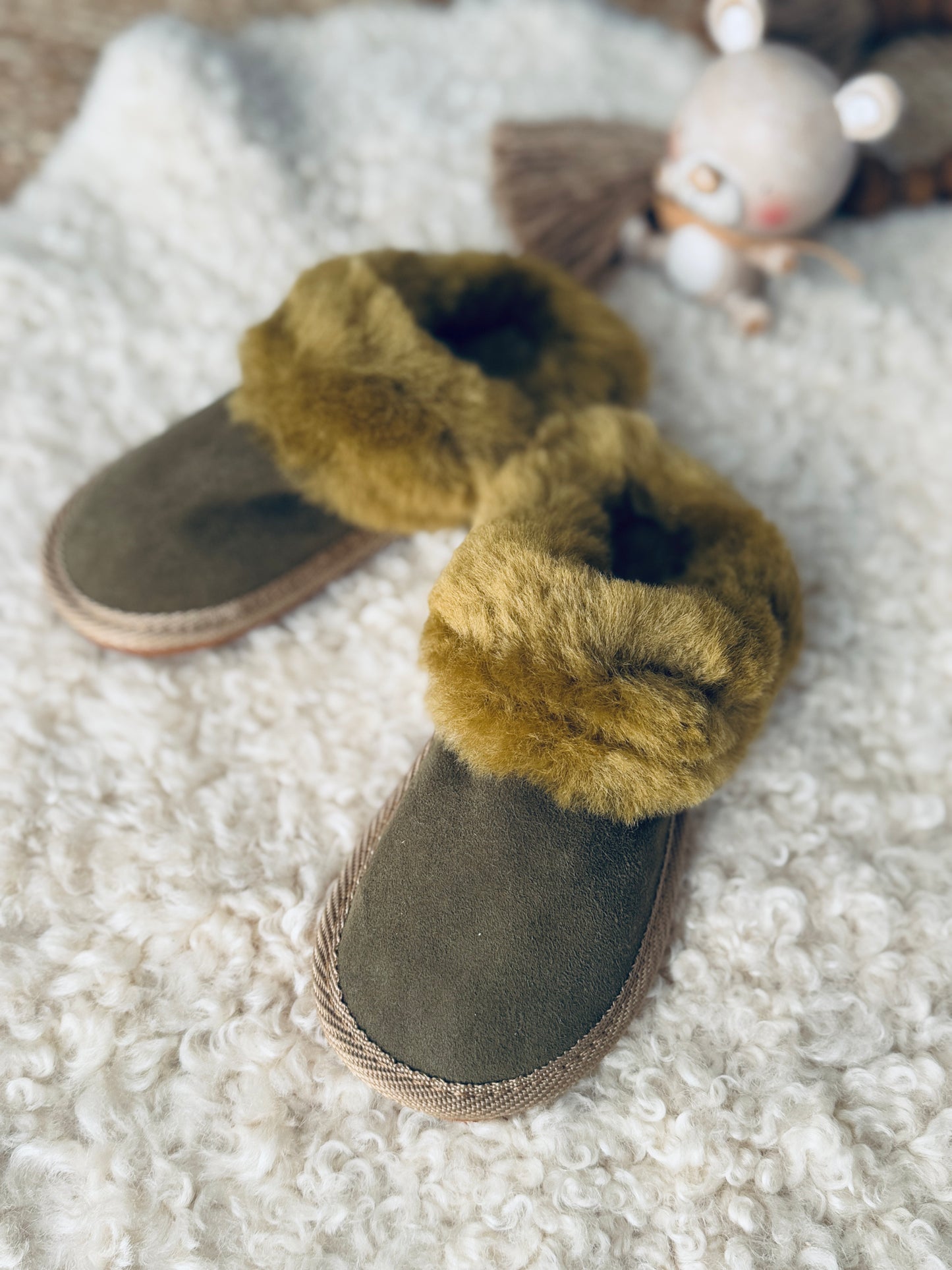 Follkee Kids Slip-on BAMBI 2 Sheep Skin Merino Wool Slippers House Shoes Beige Slippers Leather