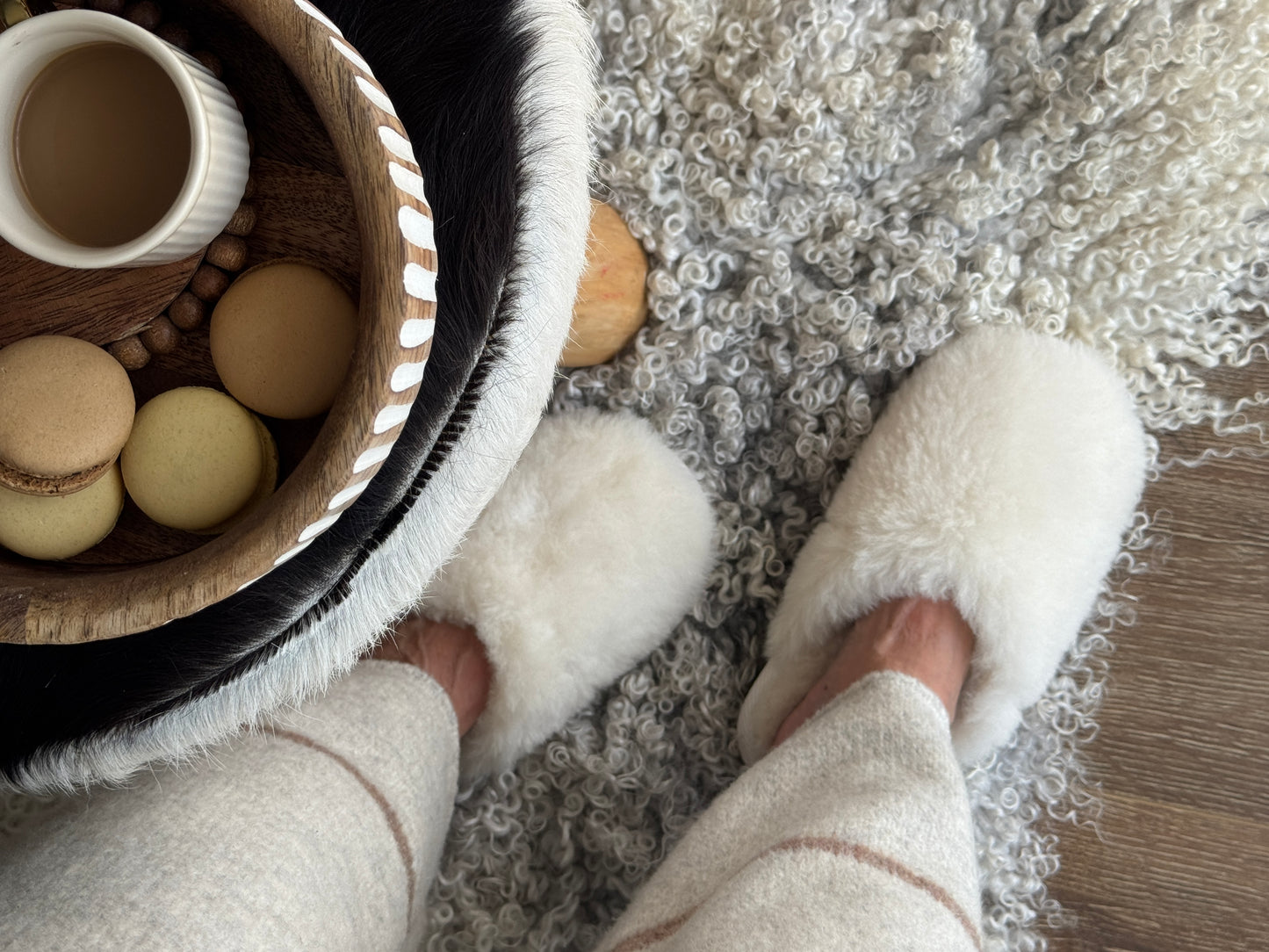 Women’s Merino Wool Slippers – Fluffy Sheepskin | White Color | Handmade Natural Wool House Shoes | Cozy Warm Luxury Gift