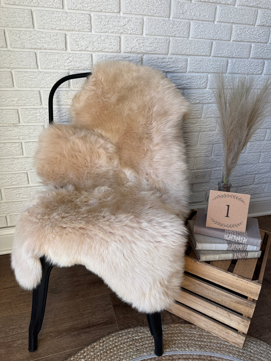 Follkee Sheepskin Rug, Throw Fur Rug, Carmel, Champagne, Beige Taupe, Short wool