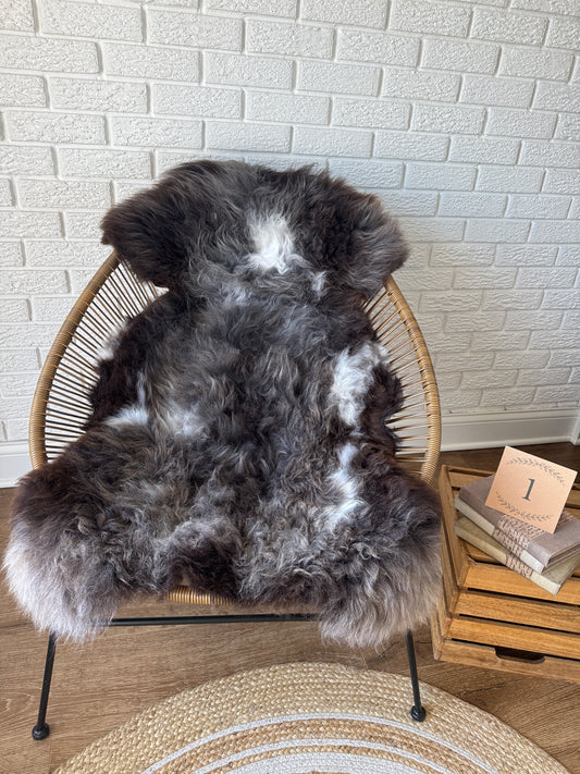 Follkee SheepSkin Rug American Jacob, Premium Quality Sheepskin Blanket, Australian SheepSkin, Soft Sheepskin