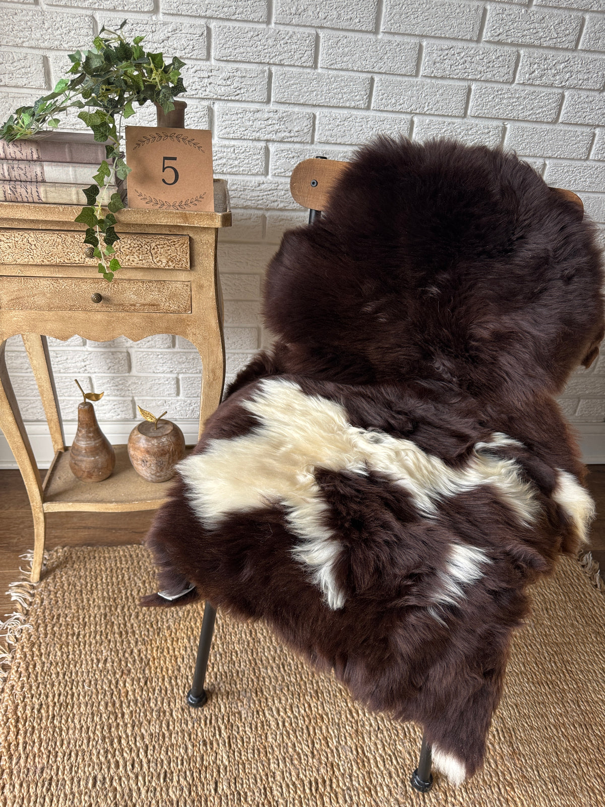 Follkee Jakob Sheepskin • Natural Patterned Wool Pelt • Hand‑Selected Ultra Soft Short & Long Wool