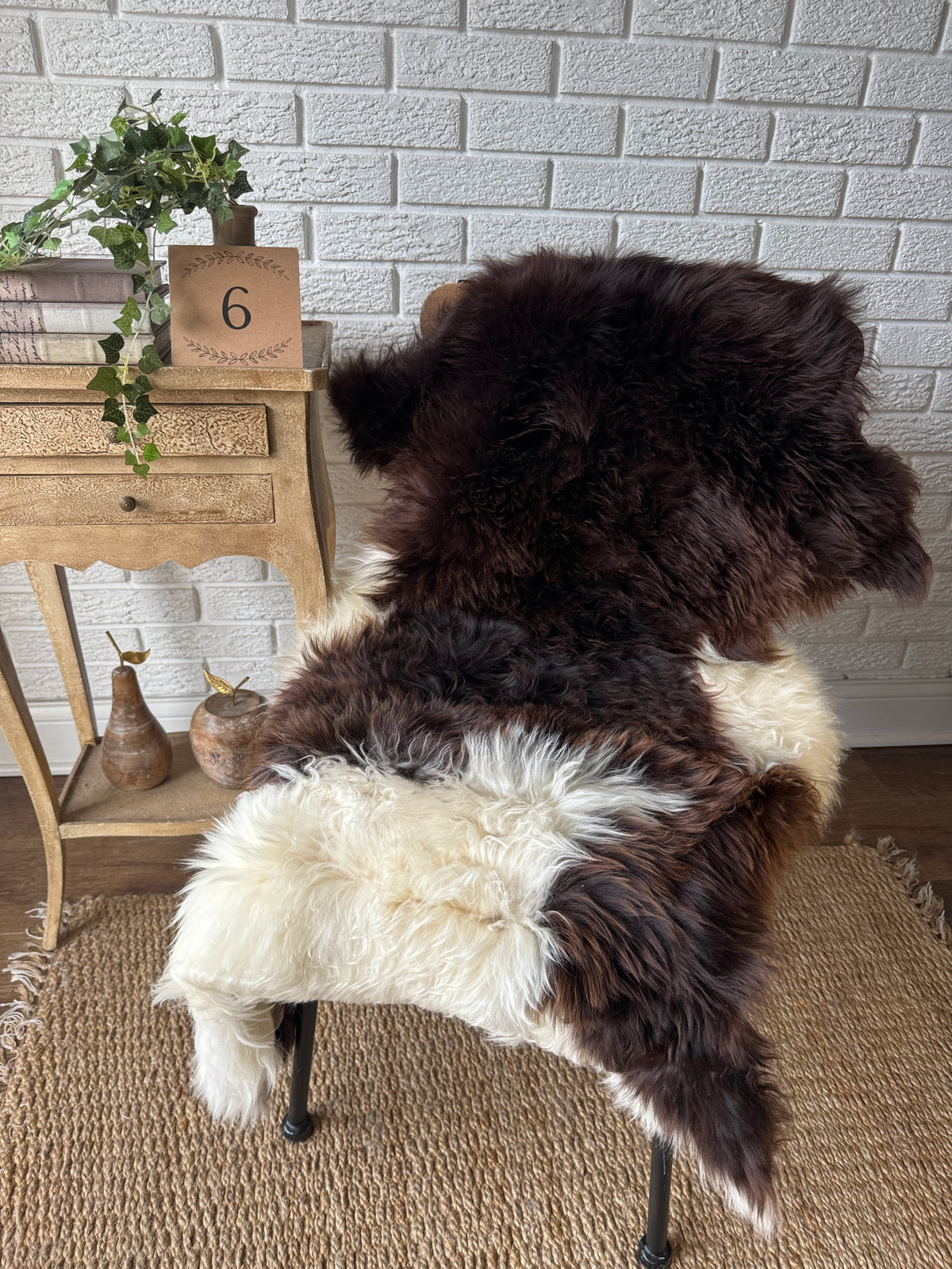 Follkee Jakob Sheepskin • Natural Patterned Wool Pelt • Hand‑Selected Ultra Soft Short & Long Wool
