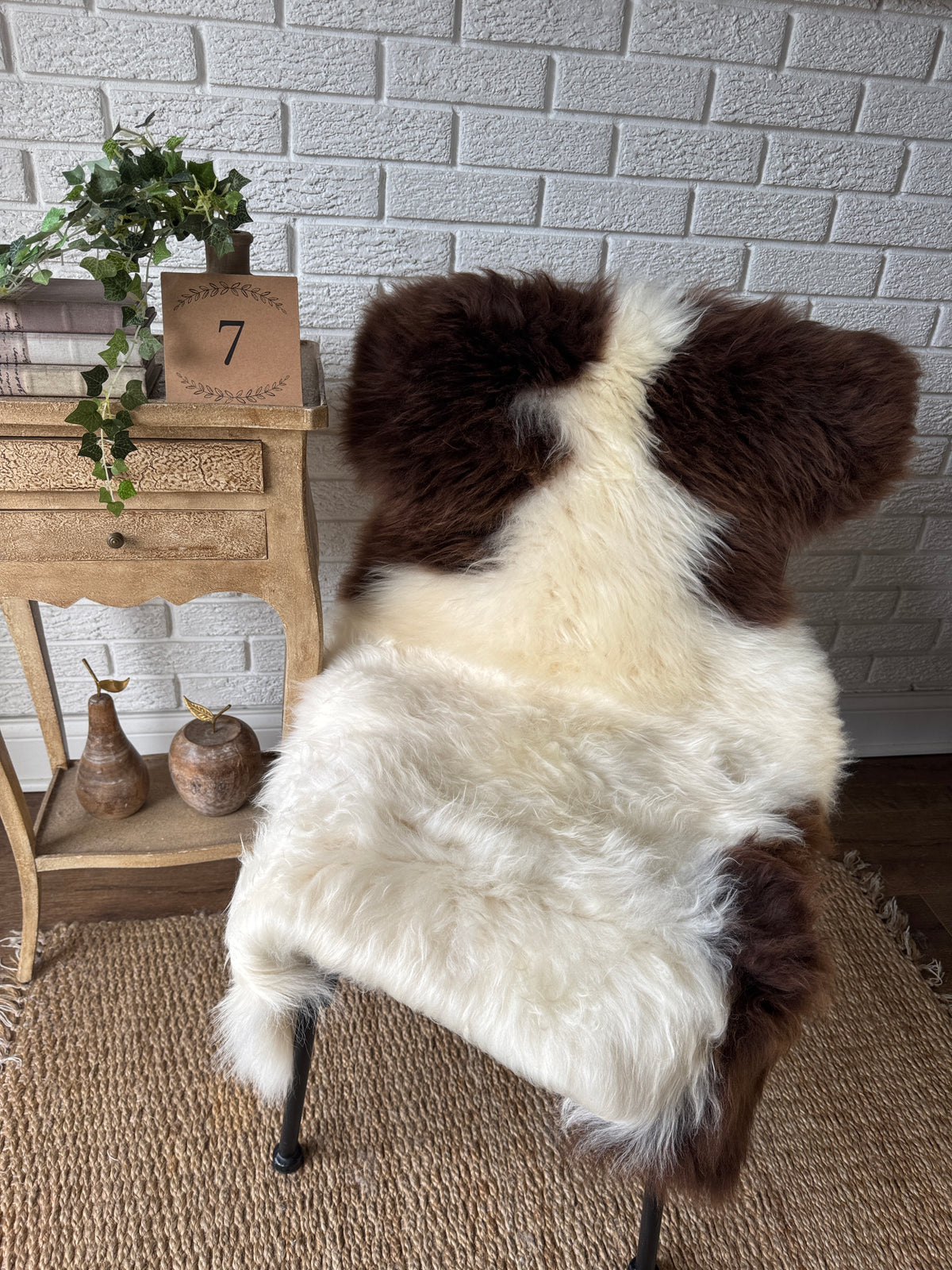 Follkee Jakob Sheepskin • Natural Patterned Wool Pelt • Hand‑Selected Ultra Soft Short & Long Wool
