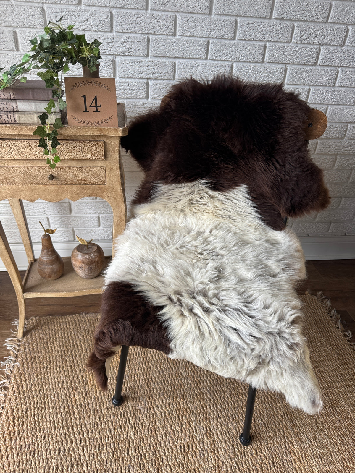 Follkee Jakob Sheepskin • Natural Patterned Wool Pelt • Hand‑Selected Ultra Soft Short & Long Wool