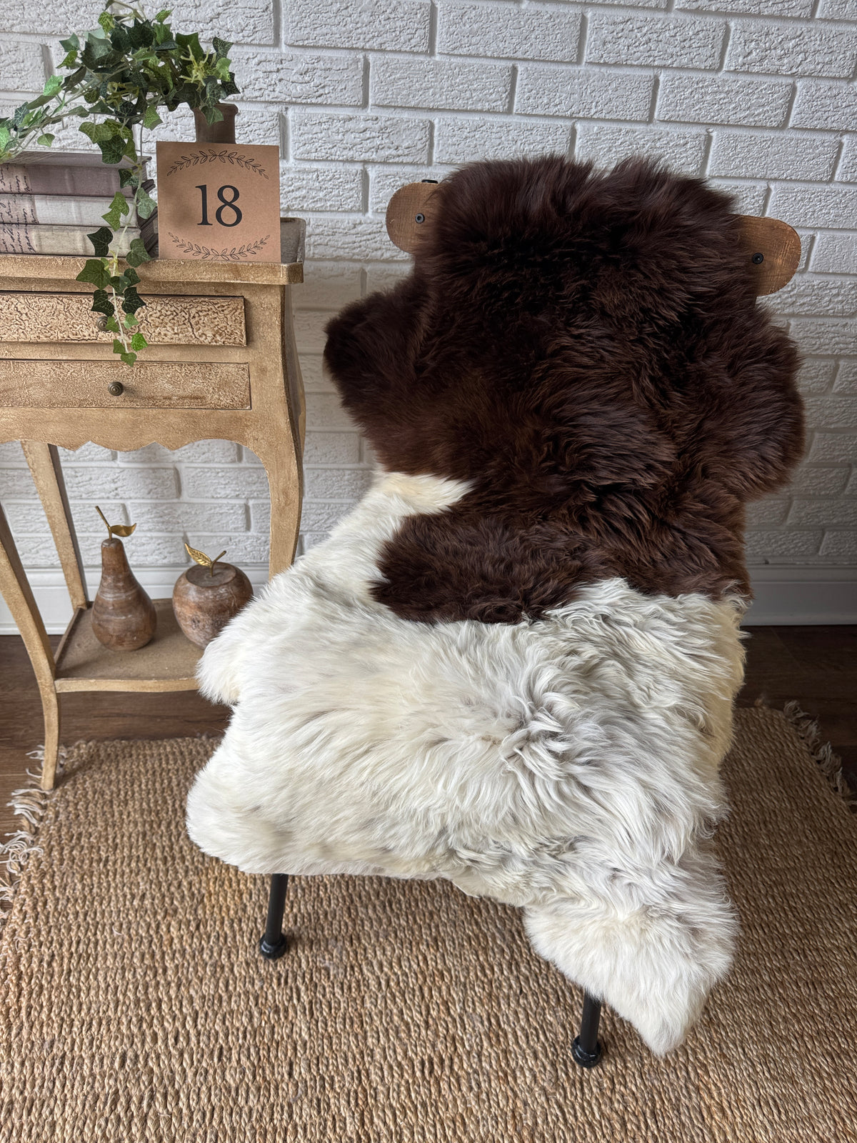 Follkee Jakob Sheepskin • Natural Patterned Wool Pelt • Hand‑Selected Ultra Soft Short & Long Wool