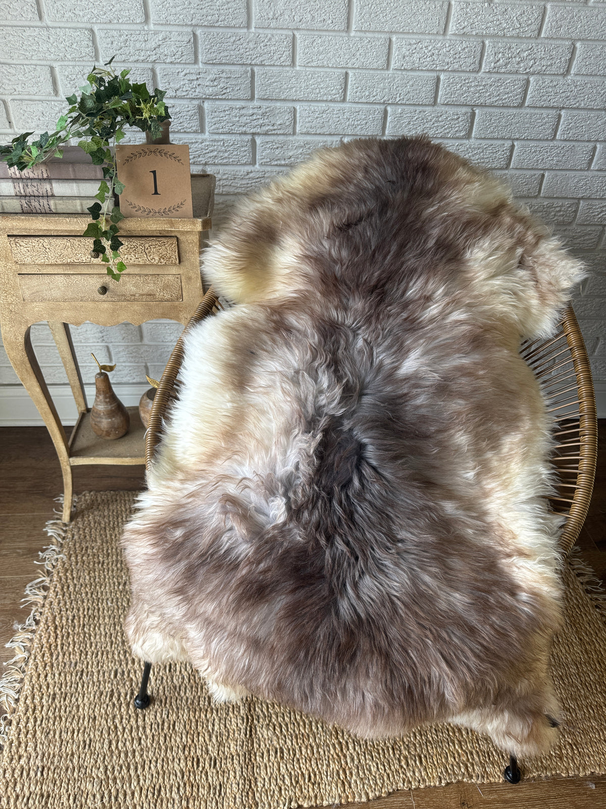 Follkee Brown Sheepskin • Cappuccino Latte Espresso Shades • Ultra Soft Natural Wool Pelt