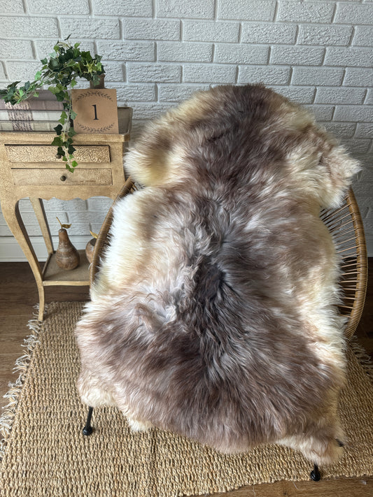 Follkee Brown Sheepskin • Cappuccino Latte Espresso Shades • Ultra Soft Natural Wool Pelt