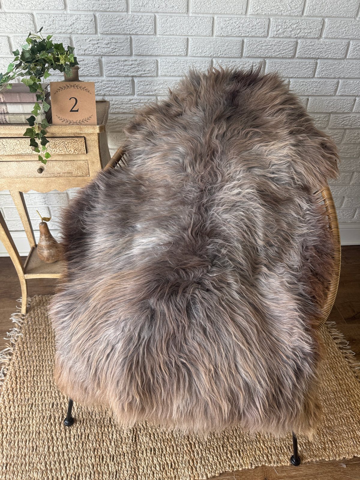 Follkee Brown Sheepskin • Cappuccino Latte Espresso Shades • Ultra Soft Natural Wool Pelt