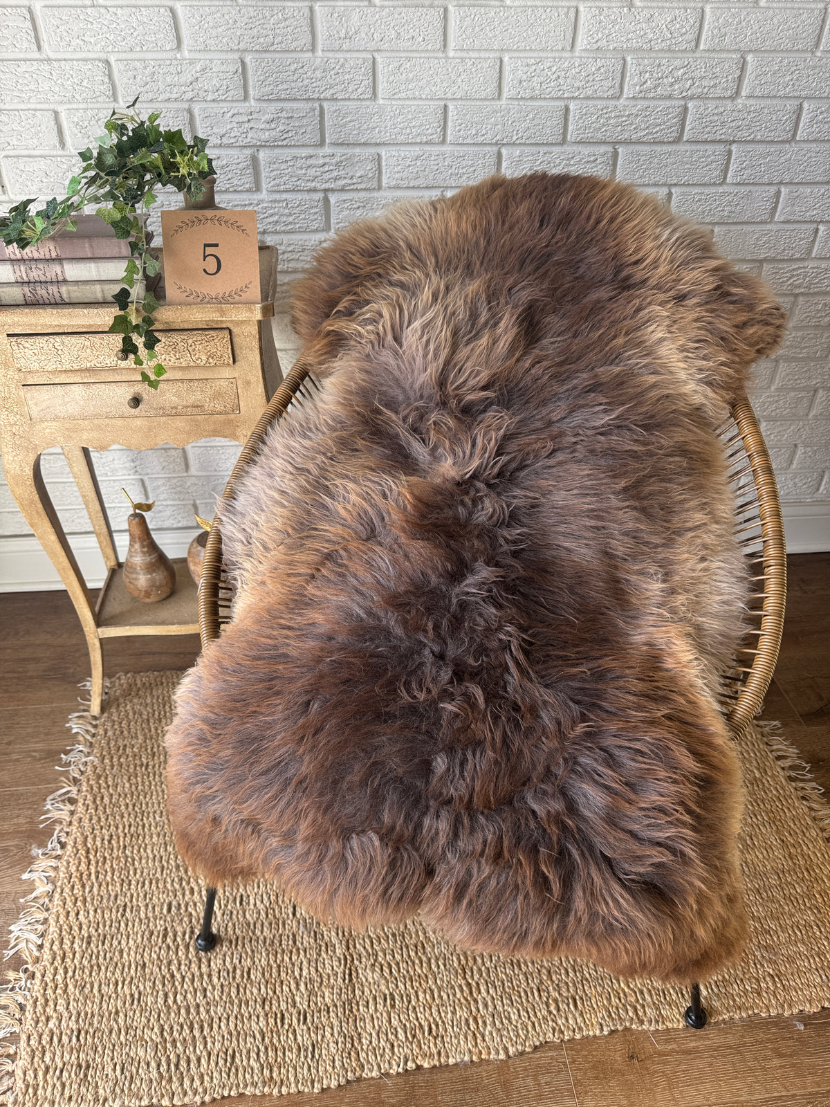Follkee Brown Sheepskin • Cappuccino Latte Espresso Shades • Ultra Soft Natural Wool Pelt
