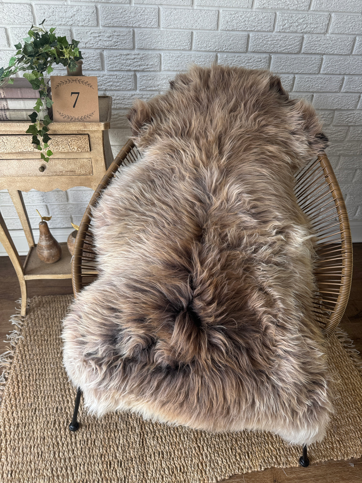 Follkee Brown Sheepskin • Cappuccino Latte Espresso Shades • Ultra Soft Natural Wool Pelt