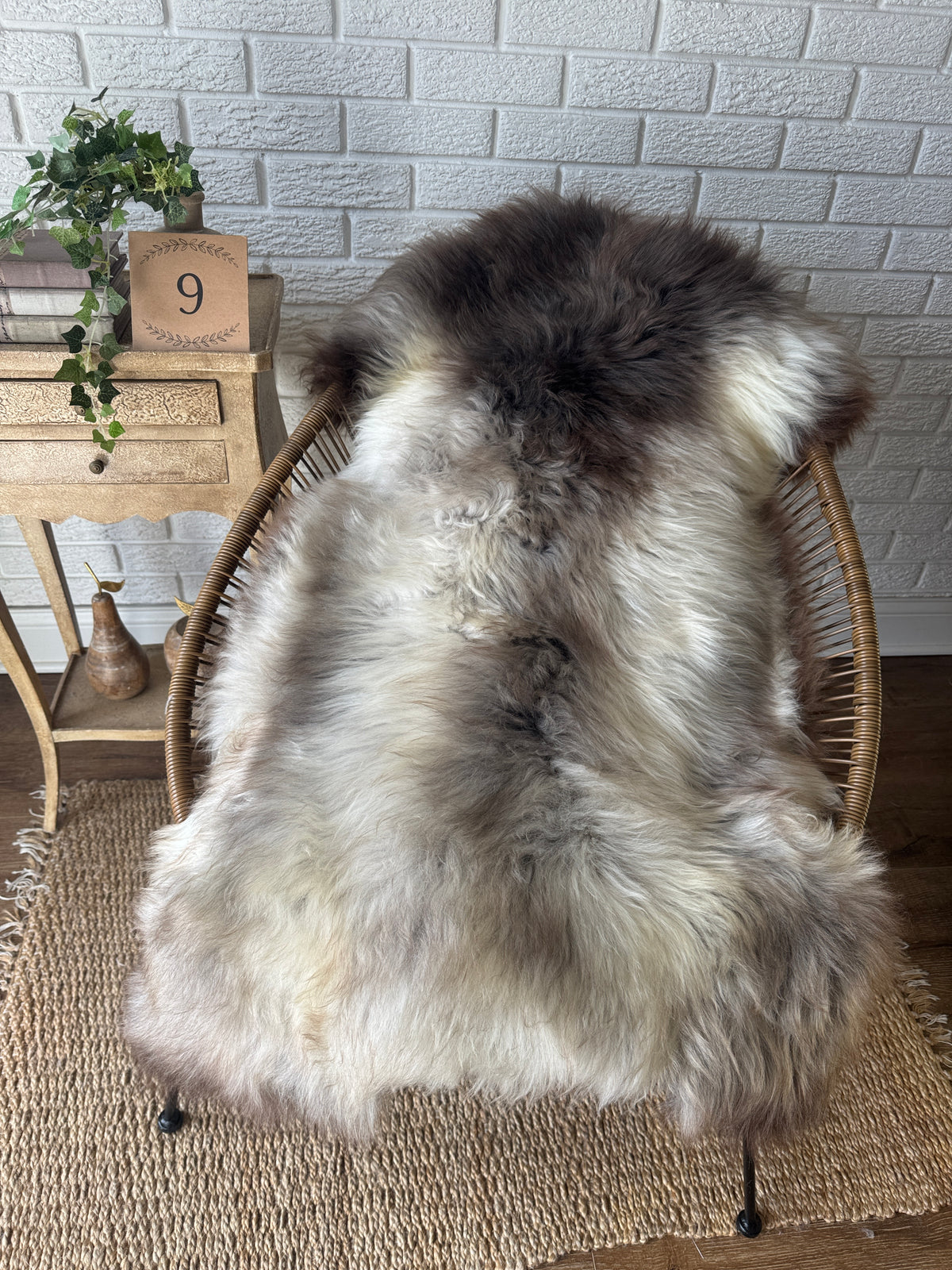 Follkee Brown Sheepskin • Cappuccino Latte Espresso Shades • Ultra Soft Natural Wool Pelt