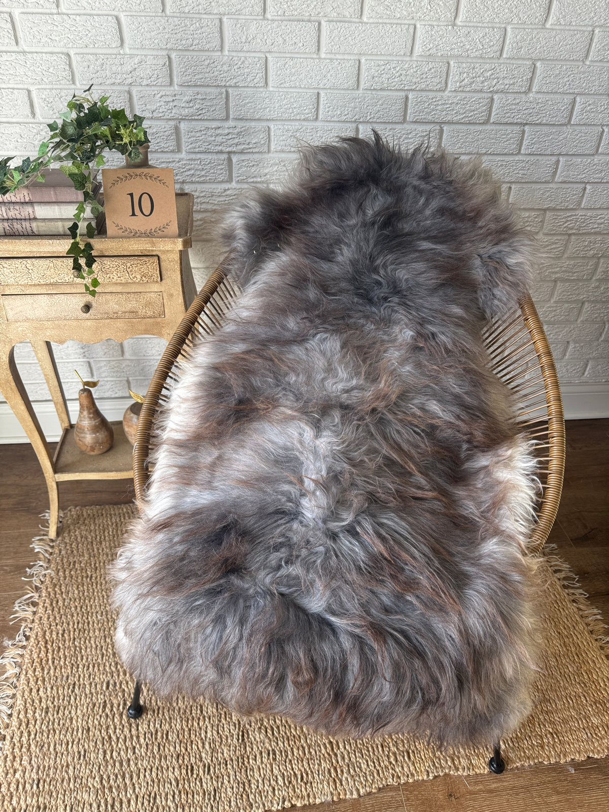 Follkee Brown Sheepskin • Cappuccino Latte Espresso Shades • Ultra Soft Natural Wool Pelt