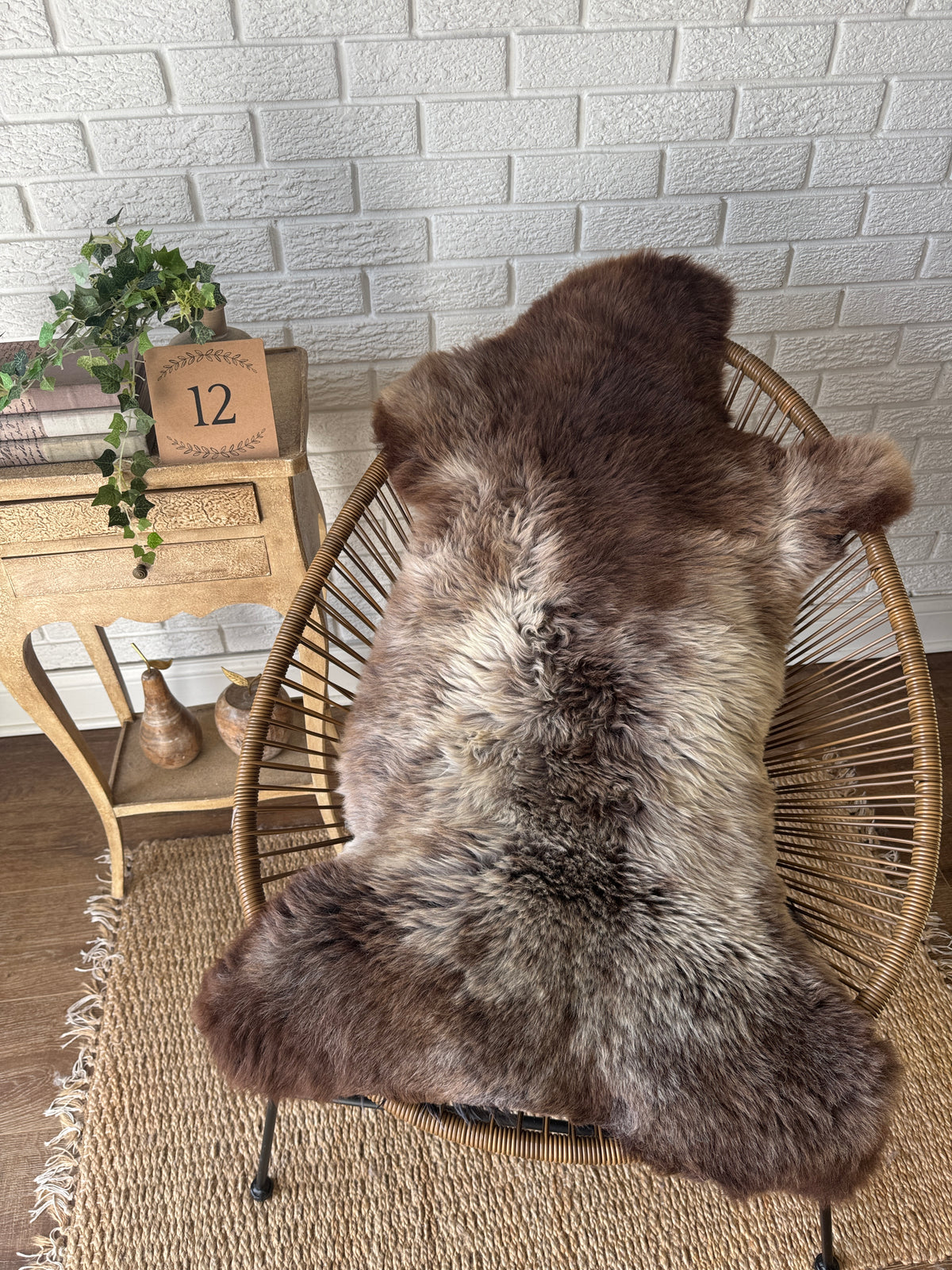 Follkee Brown Sheepskin • Cappuccino Latte Espresso Shades • Ultra Soft Natural Wool Pelt