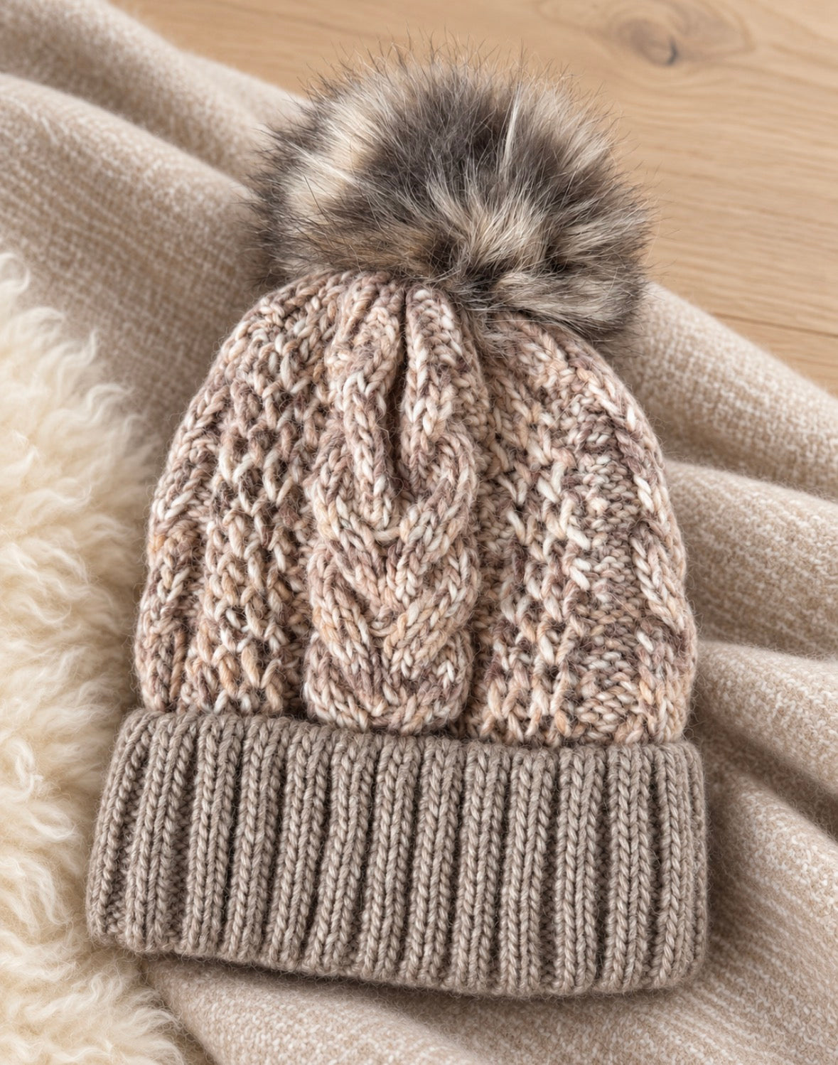 Follkee  Ribbed Beanie with Fur Pom • Cozy Winter Hat • Soft Stretch Fit
