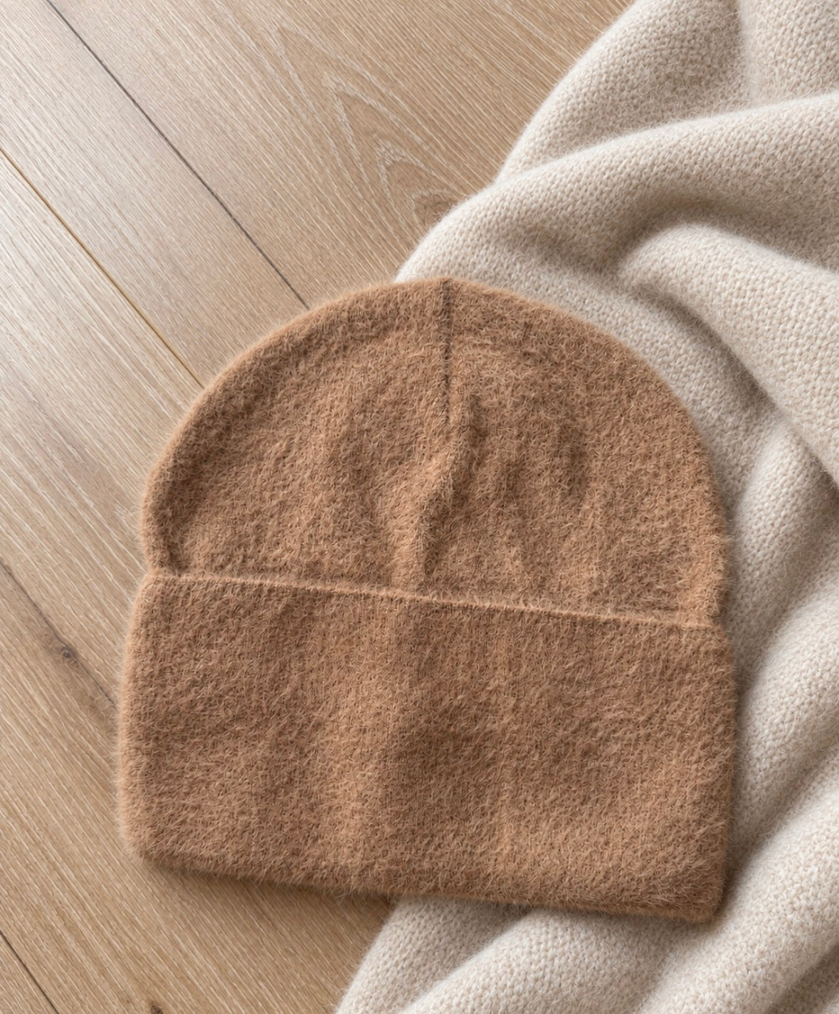 Women’s Alpaca Blend Beanie, Soft Winter Hat, Ribbed Knit Hat, Cozy Casual Beanie, European Style Hat, Warm Women’s Hat, Caramel Oatmeal