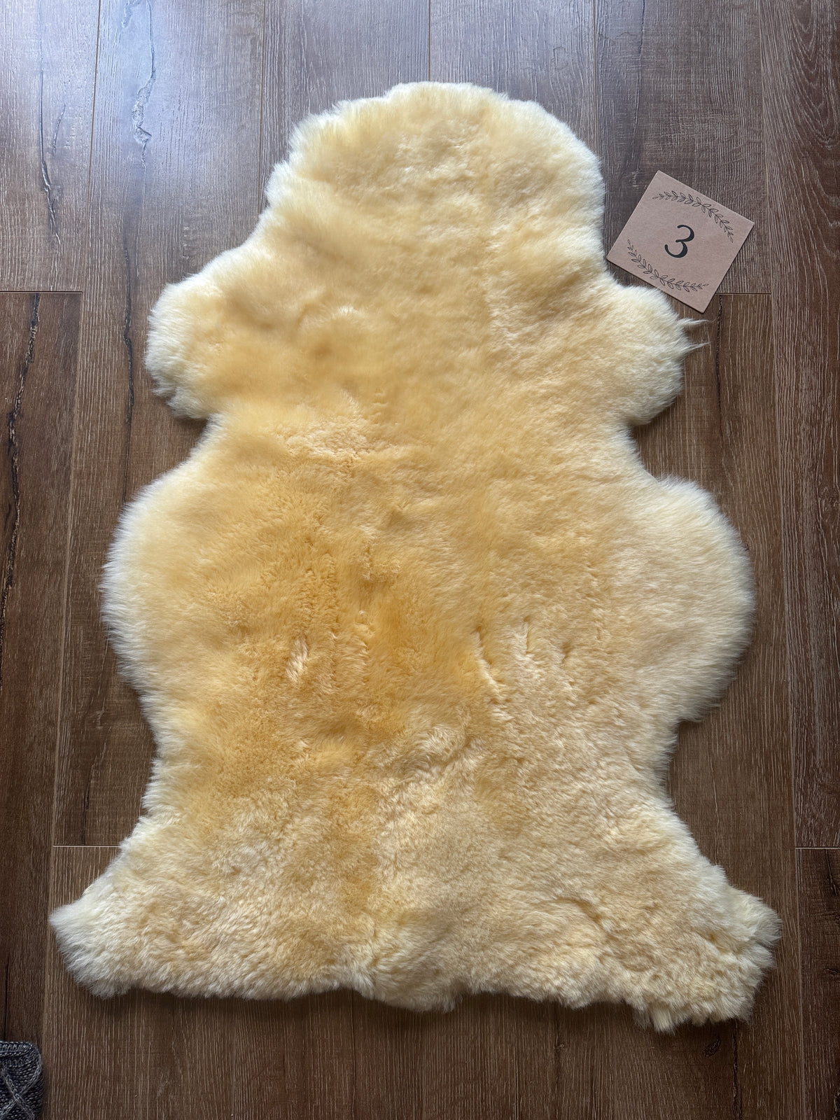 Therapeutic Sheepskin, Organic Relugan Sheepskin Mat – Natural, Hypoallergenic Short Wool