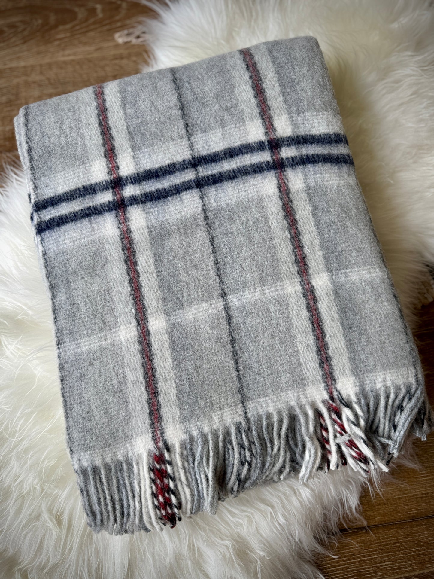 100% Merino Wool Lightweight Bed Blanket , Pure- Organic Merino Wool Earthy and Eco Friendly
